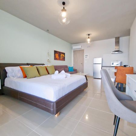 Epipleon Luxury Suites -105- Δωμάτιο 35Τμ Με Βεράντα 35Τμ Μπροστά Στη Θάλασσα Nafpaktos Екстериор снимка
