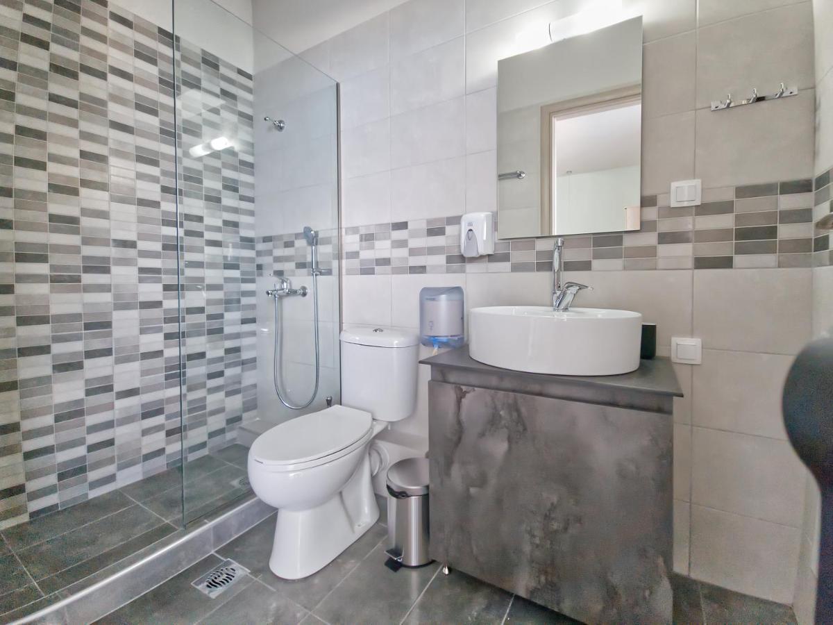 Epipleon Luxury Suites -105- Δωμάτιο 35Τμ Με Βεράντα 35Τμ Μπροστά Στη Θάλασσα Nafpaktos Екстериор снимка